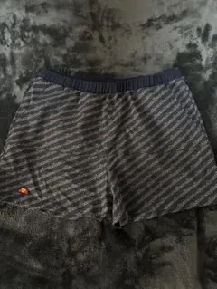 美品　エレッセ　スコート　L