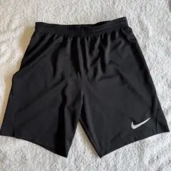 Nike ブラック キッズ ハーフパンツ