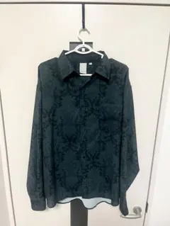 長袖シャツ ダークグリーン　ペイズリー柄