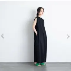 SLOANE コットンタックショルダーワンピース　ネイビー（weeksdays