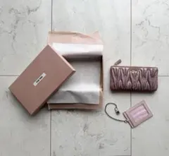 Item thumbnail for item e725b86e-42fa-4b84-b084-2771a1169c19