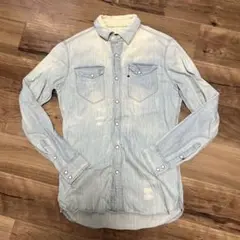 淡い青 デニムシャツ 長袖