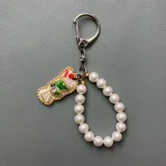 【175】 クリームソーダ　ビーズ刺繍　パール　ストラップ　キーホルダー