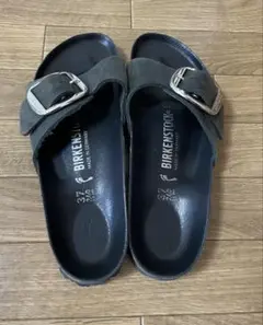 Item thumbnail for item 24590f59-e372-4f34-918f-24def7137a62