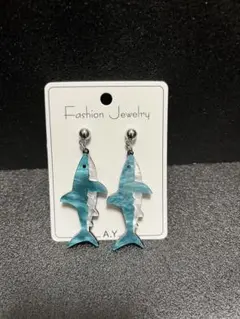 サメ ピアス