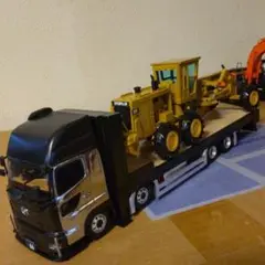 キャタピラー建機 CAT 16G モーターグレーダー 1/50 NZG 製