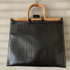黒　革メッシュバック