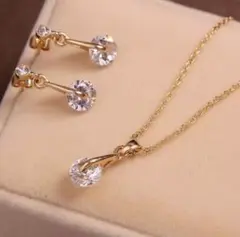 436 2点セット ゴールド ネックレス ピアス czダイヤ サージカルステンレ