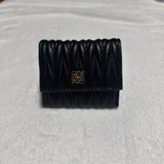 ブラック キルティング 三つ折り財布