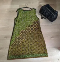 超美品、ろうけつ染めAラインワンピース