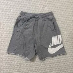 ナイキ　NIKE ショートパンツ　スウェットパンツ　130 140