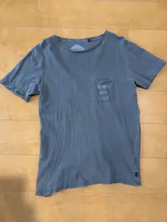 グレー Sサイズ ポケット付き Tシャツ