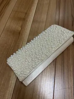 アイボリー パール装飾 パーティバッグ　と　ネックレス