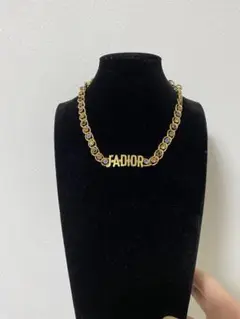 希少 可愛い⭐︎dior ゴールドロゴ チョーカー ネックレス ギフトにも