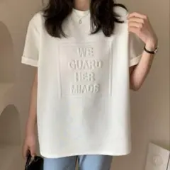 ABITOKYO ホワイト Tシャツ エンボス加工