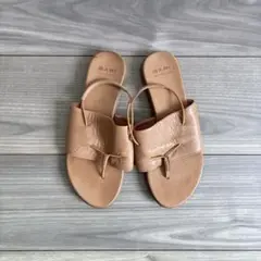 BARI バリ　本革 レザートング サンダル　35 22.5