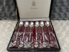 Item thumbnail for item d2f2938b-91bc-4f69-894e-f93e5215b92b