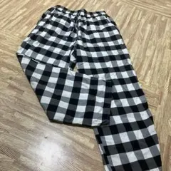 グローバルワークチェックパンツ　グローバルワーク　レディースパンツ　チェック柄
