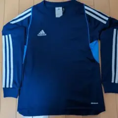 サッカーシャツ