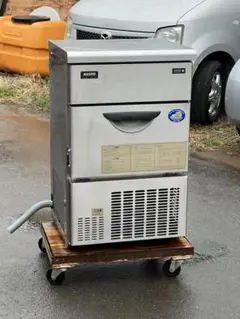 PERADOBilliards shop　サンヨー全自動製氷機 2025年最新】製氷機 SANYOの人気アイテム - メルカリ