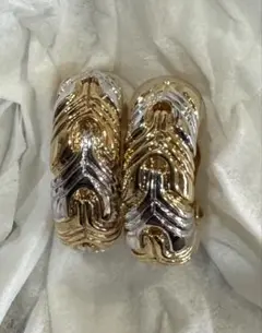 Item thumbnail for item fd9f751a-8fd8-46fe-afdd-d9e936d4e86e