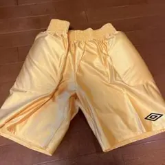 キーパー用ハーフパンツ　 Umbro イエロー ハーフパンツ