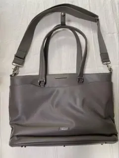 【美品】NICOLE ビジネスバッグ グレー（キャリーバック対応）