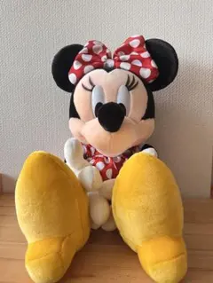 ミニーマウス　ぬいぐるみ