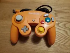オレンジ ゲームキューブ コントローラー