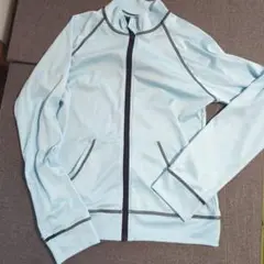 再値下げ 水色 ジップアップ ラッシュガード