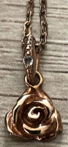 ete バラデザイン ネックレス