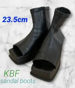 Item thumbnail for item 2637dcbd-32b9-4ac9-b4f9-2ec7dbe76f0c