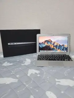 Apple MacBook Air 11インチ (Mid 2011)