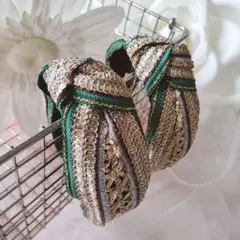 グリーンカチューシャ ゴールド刺繍カチューシャ ヘアアクセサリー 韓国 大きめ