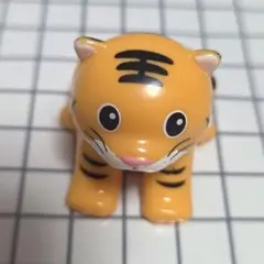 トラのフィギュア