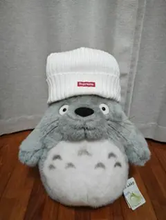 Supremeニット帽