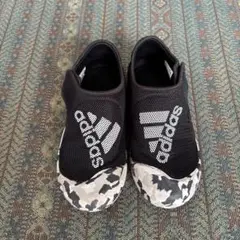adidas キッズ スリッポン 水陸両用ブラック/カモフラージュ　20cm