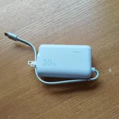 動作確認済み　美品ANKER 30W 充電器 ホワイト