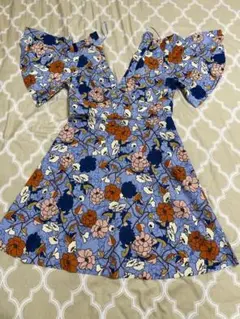 4年前にZARA で購入し、一回のみ着用しました。自宅保管品です。