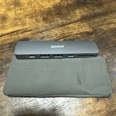 美品　Anker 7-in-2 USB-C ハブ
