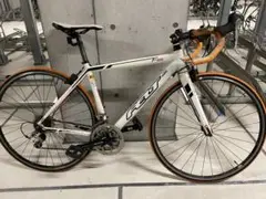 FELT f85 2013年式 グロスホワイト510サイズ