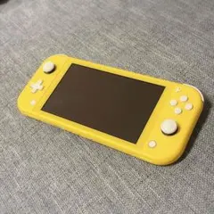 Nintendo Switch NINTENDO SWITCH LITE イエ…