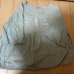 poudoudou グリーン 刺繍半袖 トップス