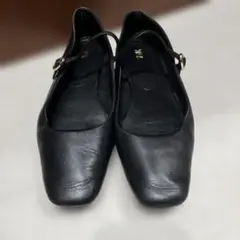 美品✩.*˚ZARAブラックレザー ストラップ付きフラットシューズ 37