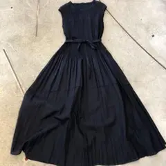 プリーツワンピース ネイビー 9号 美品
