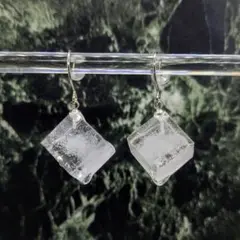 No.114　溶けかけた氷ピアス(イヤリング変更可能)　再販