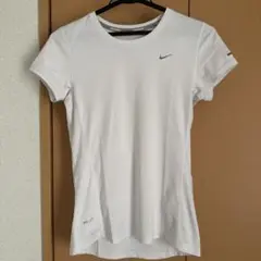 NIKE DRYFIT トレーニングウェア 半袖　速乾