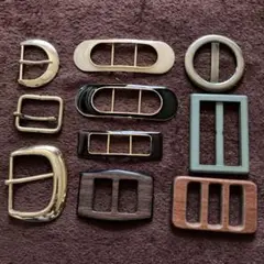 昔のバックル　ゴールド　木製　エナメル色々10個　シックで上品なデザインb