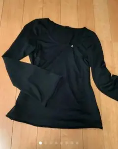 お値下げしました 美品 リステアフレアースリーブ デザイン ニット セーター