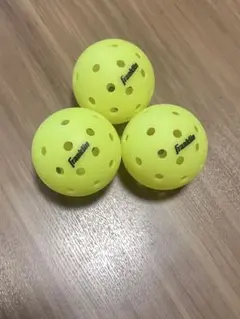 Franklin pickle balls..set of 3..